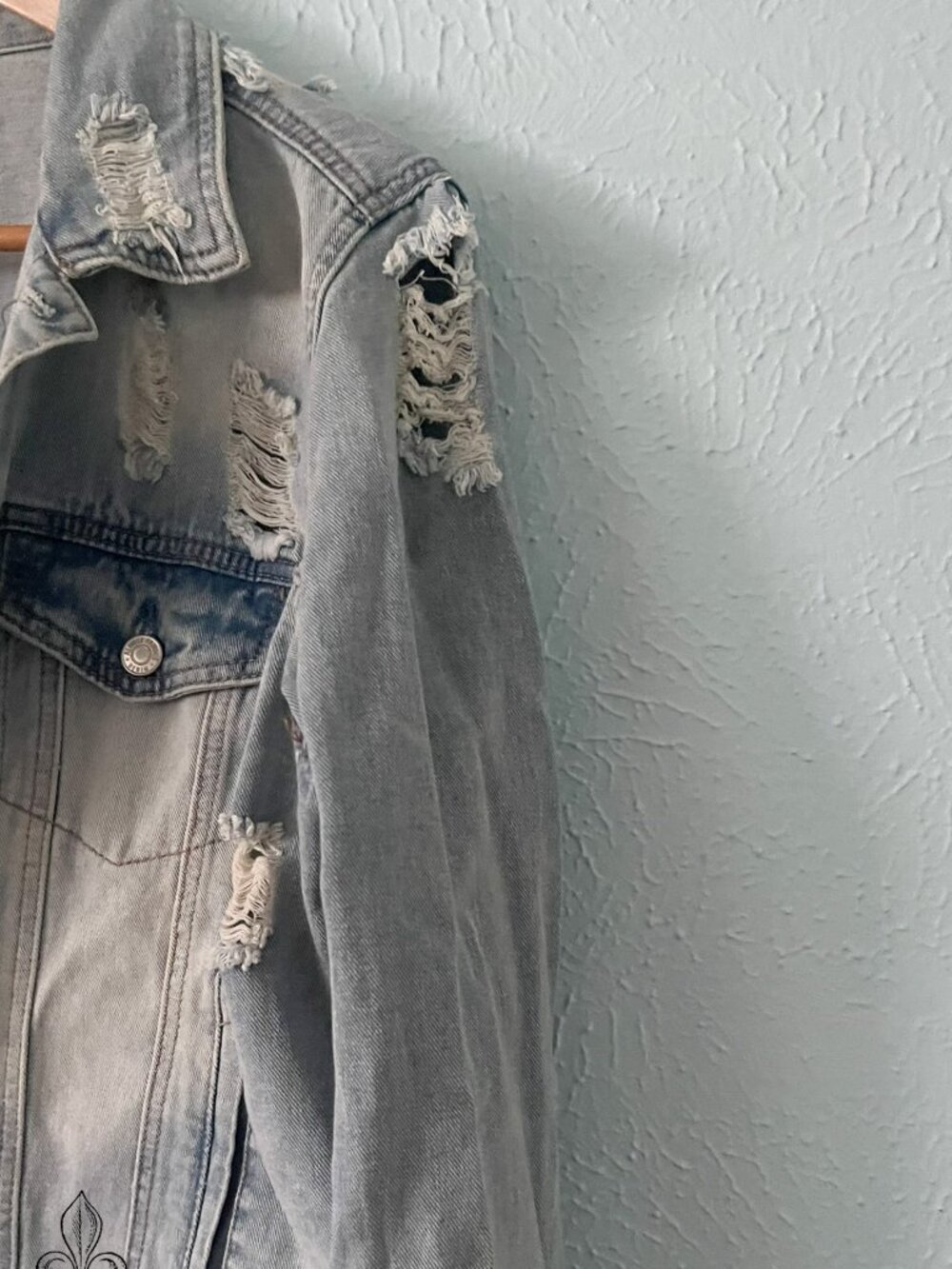 🖤Almost Famous Jean Jacket🖤 - Picture 2 of 7